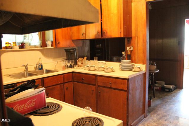 5416 Chapel Hill Road, Raleigh, NC 27607