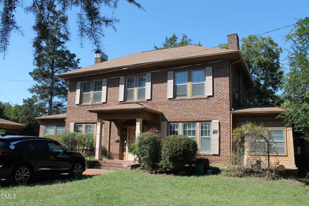 5416 Chapel Hill Road, Raleigh, NC 27607