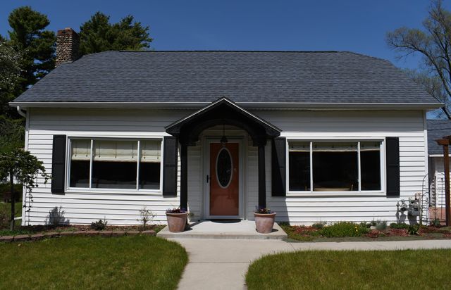 400 Bridge, East Tawas, MI 48730