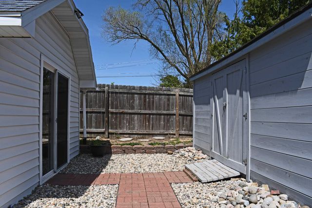 400 Bridge, East Tawas, MI 48730