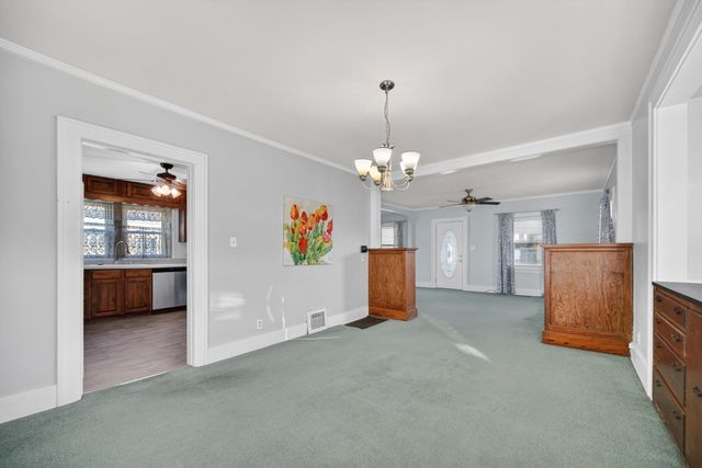 1606 E 32nd Street, Des Moines, IA 50317