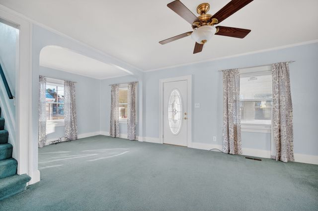 1606 E 32nd Street, Des Moines, IA 50317