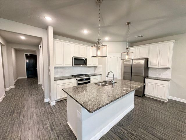 415 Northern Pike Drive, Willis, TX 77318