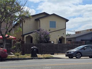10218 S San Pedro, Los Angeles, CA 90003