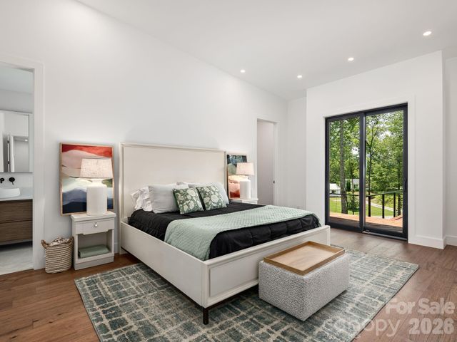 78 Manchester Way, Mills River, NC 28759