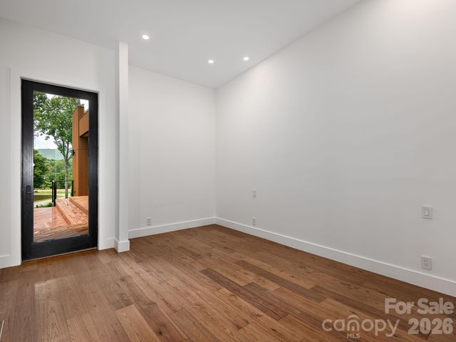 78 Manchester Way, Mills River, NC 28759