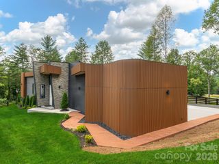 78 Manchester Way, Mills River, NC 28759