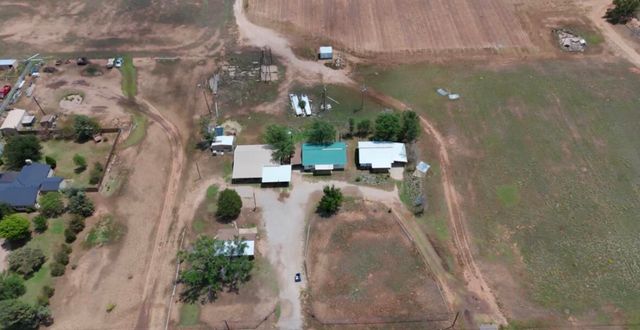 862 N US-385, Levelland, TX 79336