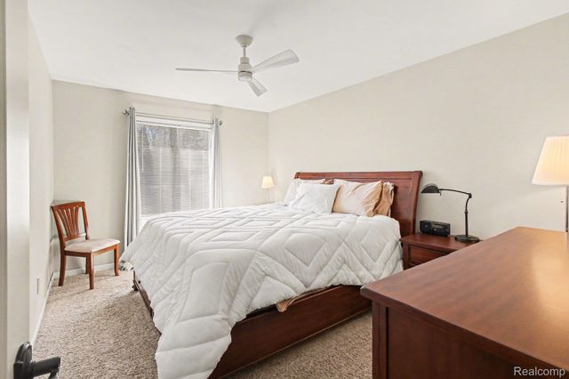 11591 PLEASANT VIEW Drive, Hamburg Township, MI 48169