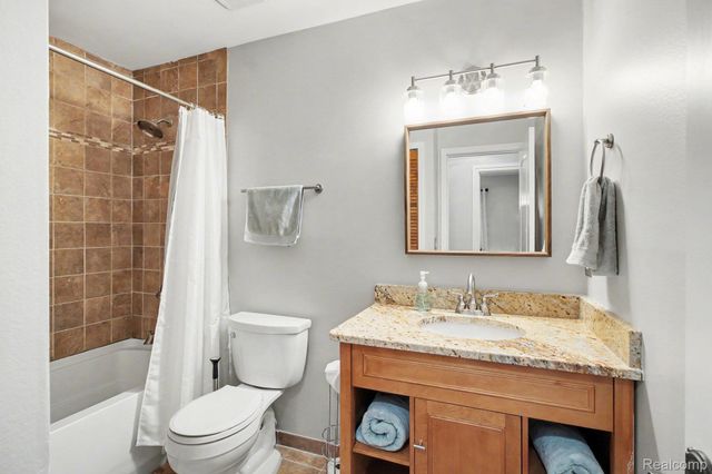 11591 PLEASANT VIEW Drive, Hamburg Township, MI 48169