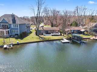 11591 PLEASANT VIEW Drive, Hamburg Township, MI 48169