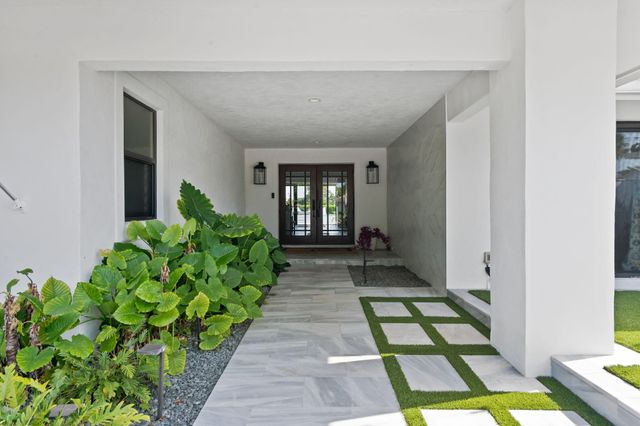 3554 PINE LAKE Court, Delray Beach, FL 33445