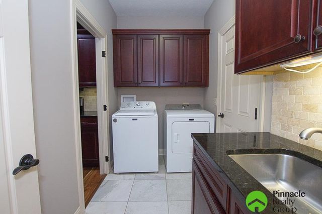8523 Barkley Drive, Lincoln, NE 68526