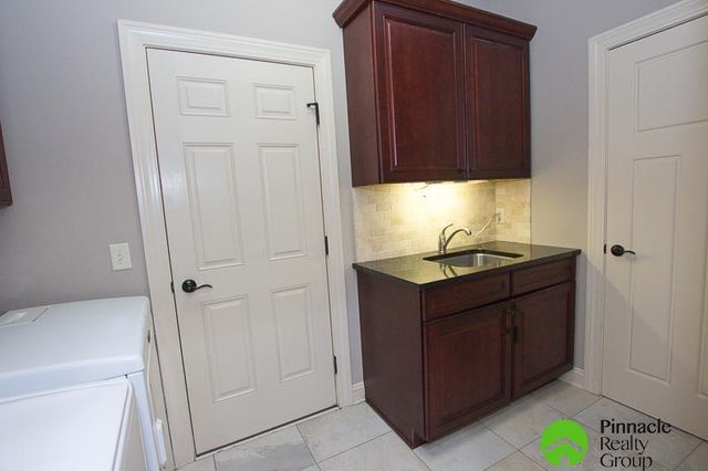 8523 Barkley Drive, Lincoln, NE 68526
