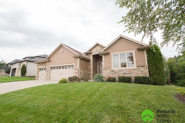 8523 Barkley Drive, Lincoln, NE 68526