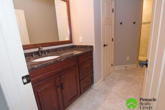 8523 Barkley Drive, Lincoln, NE 68526