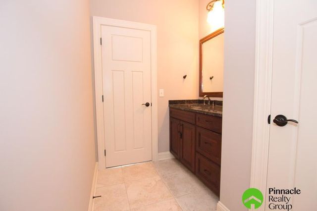 8523 Barkley Drive, Lincoln, NE 68526