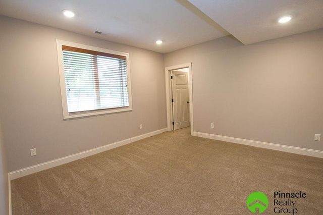 8523 Barkley Drive, Lincoln, NE 68526