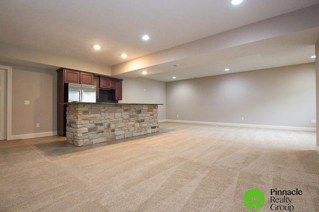 8523 Barkley Drive, Lincoln, NE 68526