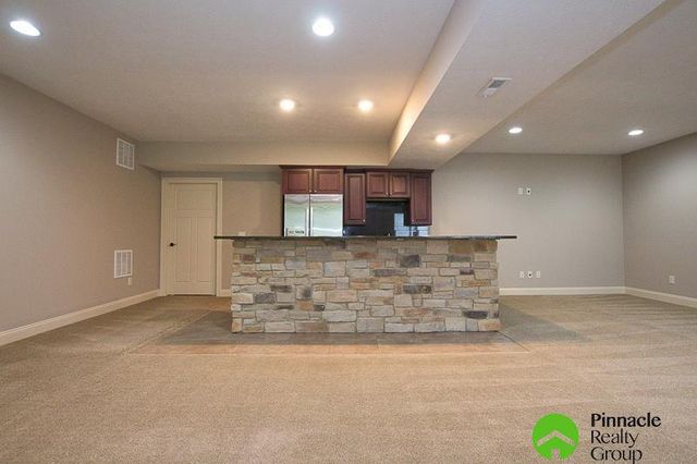 8523 Barkley Drive, Lincoln, NE 68526