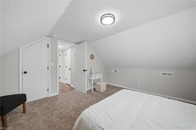 240 Plover DR, Portsmouth, VA 23704