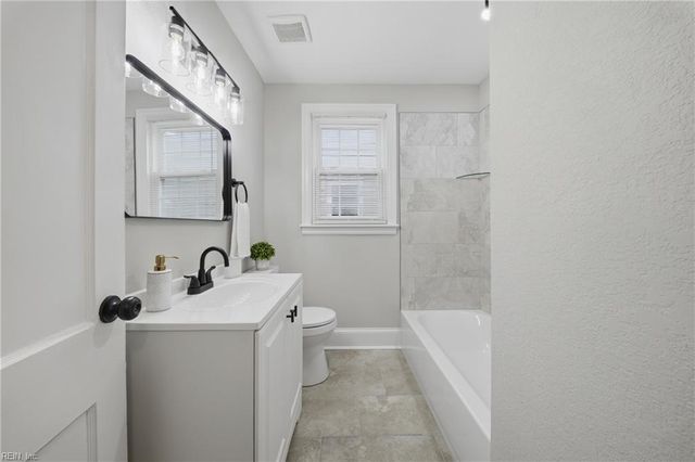 240 Plover DR, Portsmouth, VA 23704