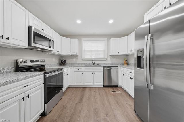 240 Plover DR, Portsmouth, VA 23704