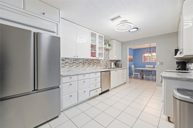 7013 NW 99TH WAY, Tamarac, FL 33321