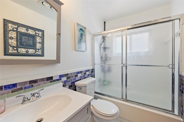 7013 NW 99TH WAY, Tamarac, FL 33321