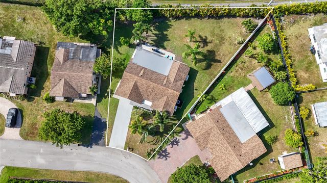 7013 NW 99TH WAY, Tamarac, FL 33321