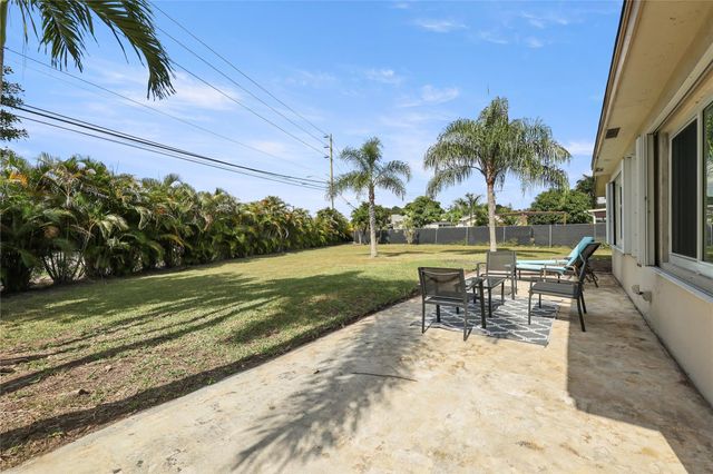 7013 NW 99TH WAY, Tamarac, FL 33321