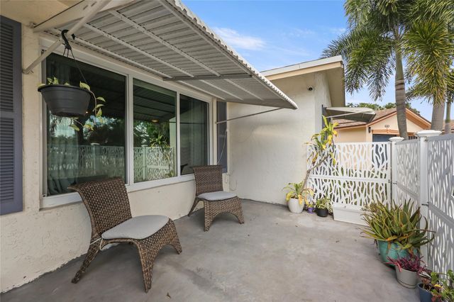 7013 NW 99TH WAY, Tamarac, FL 33321