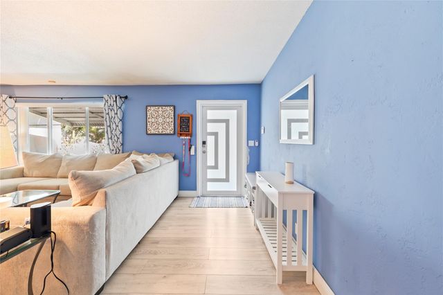 7013 NW 99TH WAY, Tamarac, FL 33321