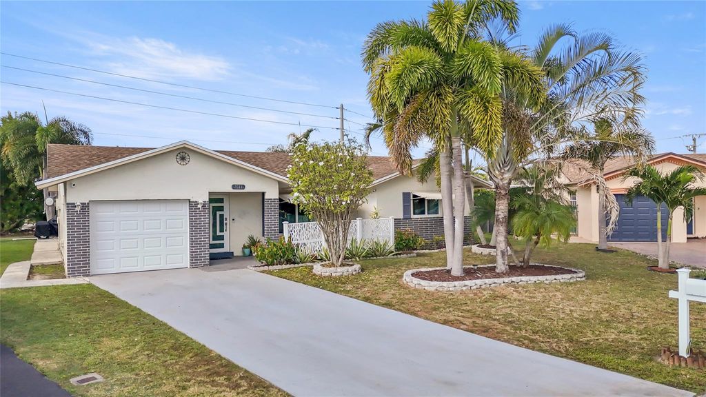 7013 NW 99TH WAY, Tamarac, FL 33321