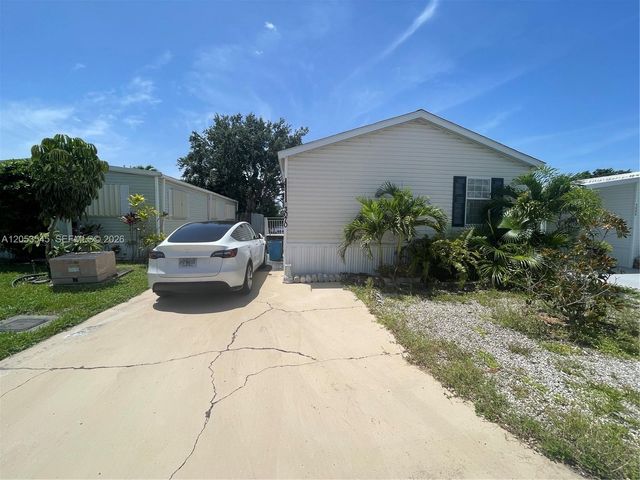 3070 Cove Drive, Dania Beach, FL 33312