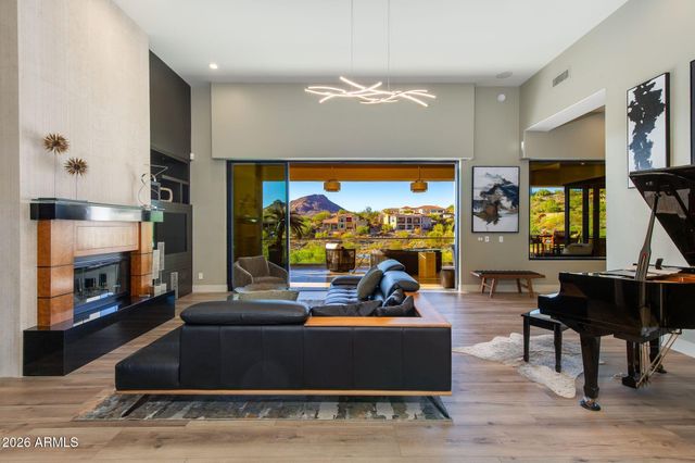 13412 N 14TH Place, Phoenix, AZ 85022