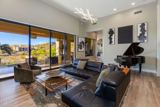 13412 N 14TH Place, Phoenix, AZ 85022