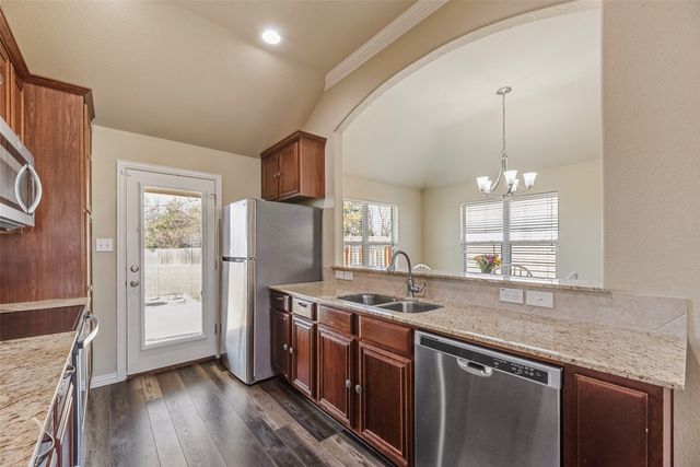 225 Holly Court, Aubrey, TX 76227