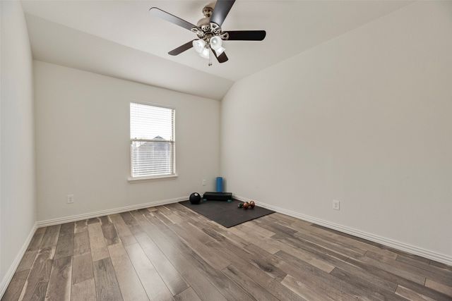 225 Holly Court, Aubrey, TX 76227