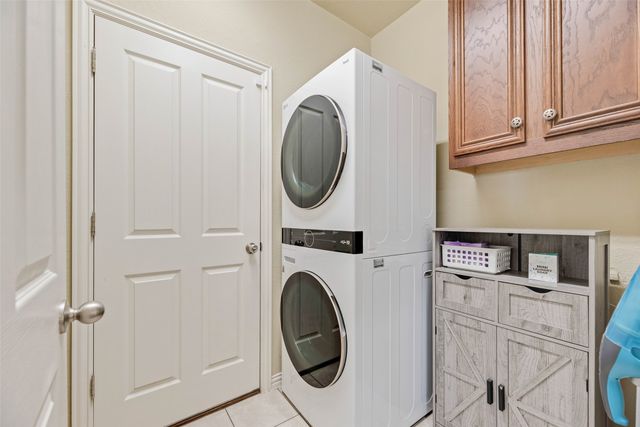 225 Holly Court, Aubrey, TX 76227