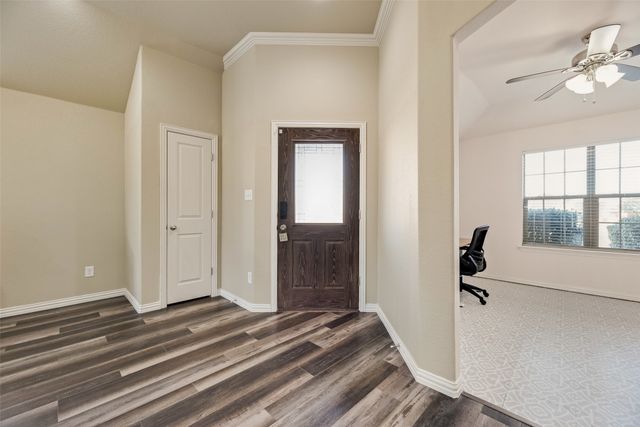 225 Holly Court, Aubrey, TX 76227