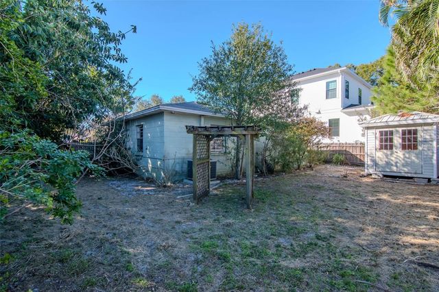 3005 W MEADOW STREET, Tampa, FL 33611