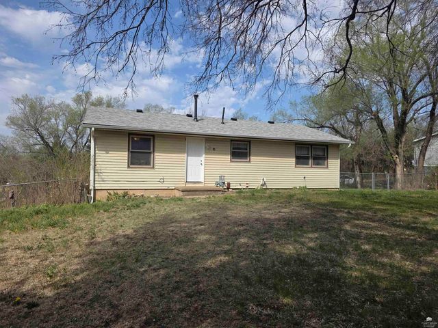 230 S Garfield Street, Enterprise, KS 67441