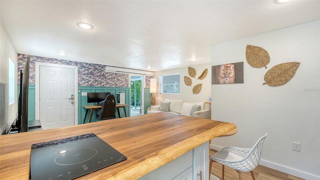 1507 10TH AVENUE W, Palmetto, FL 34221