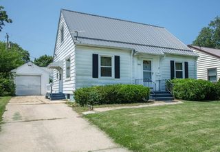 908 Vermont St, Waterloo, IA 50702