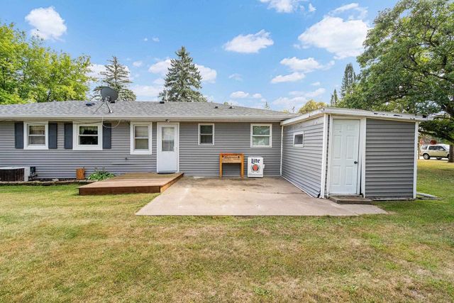 3100 Omro Road, Oshkosh, WI 54904