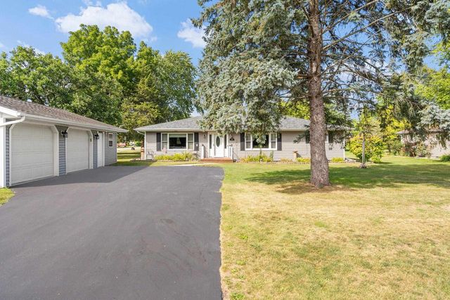 3100 Omro Road, Oshkosh, WI 54904