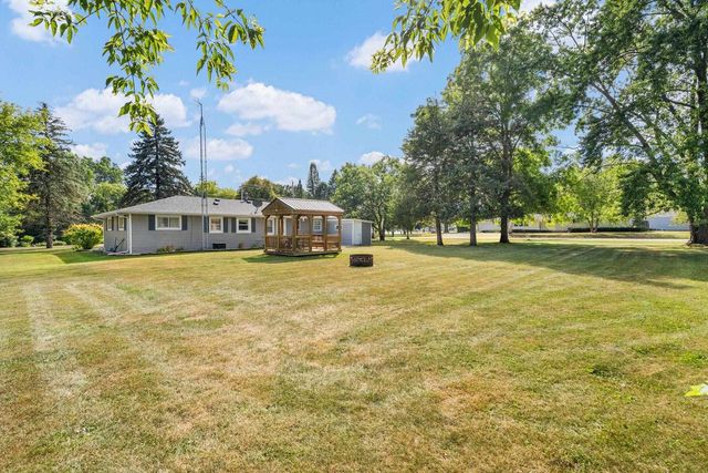 3100 Omro Road, Oshkosh, WI 54904