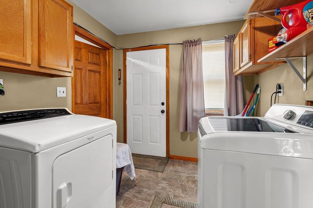 3100 Omro Road, Oshkosh, WI 54904
