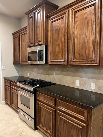 2904 Lakemist Court, League City, TX 77573